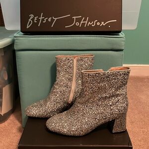 Betsey Johnson SB-Sidney Rhinestone Boots size 7.5 Never Worn